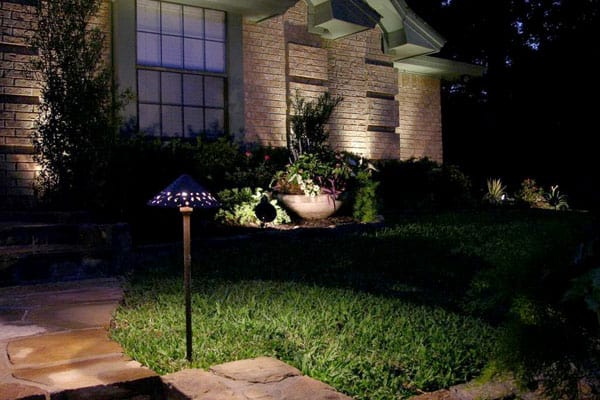 LED pathway light in front of house