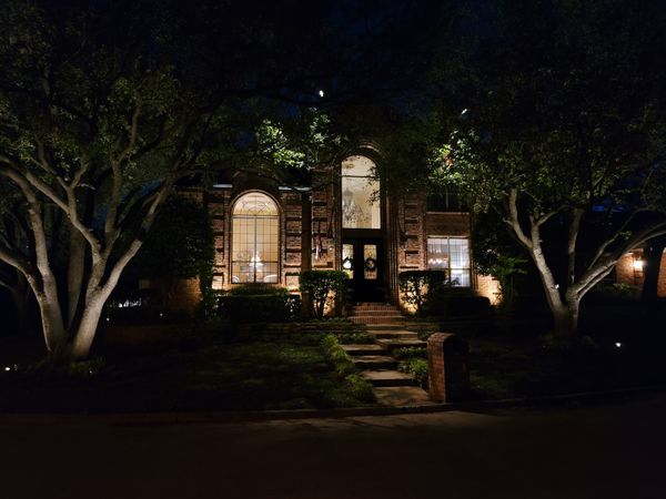 out door lighting of a residential home